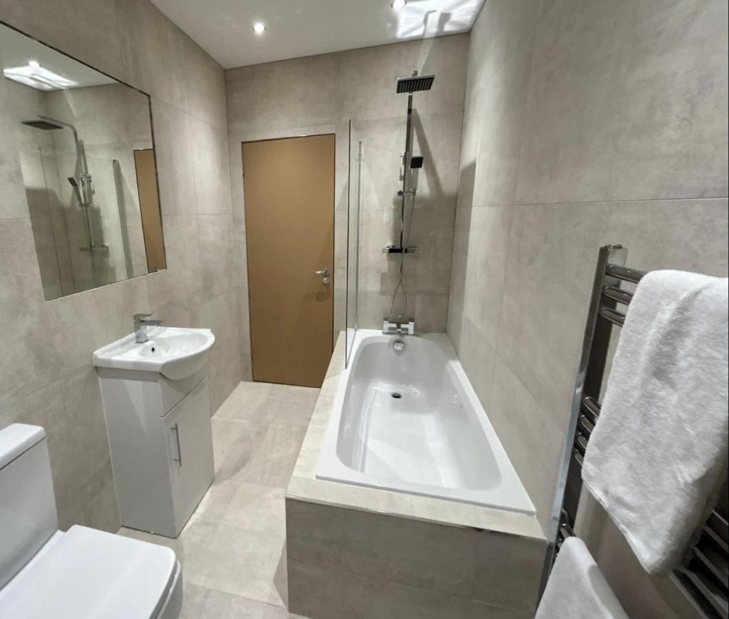 Strawberry Fields Suite By Sasco Apartments Blackpool Extérieur photo
